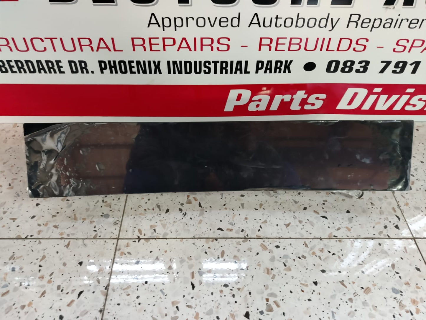 OEM BMW X5 ENTERTAINMENT SCREEN (P.O.A)