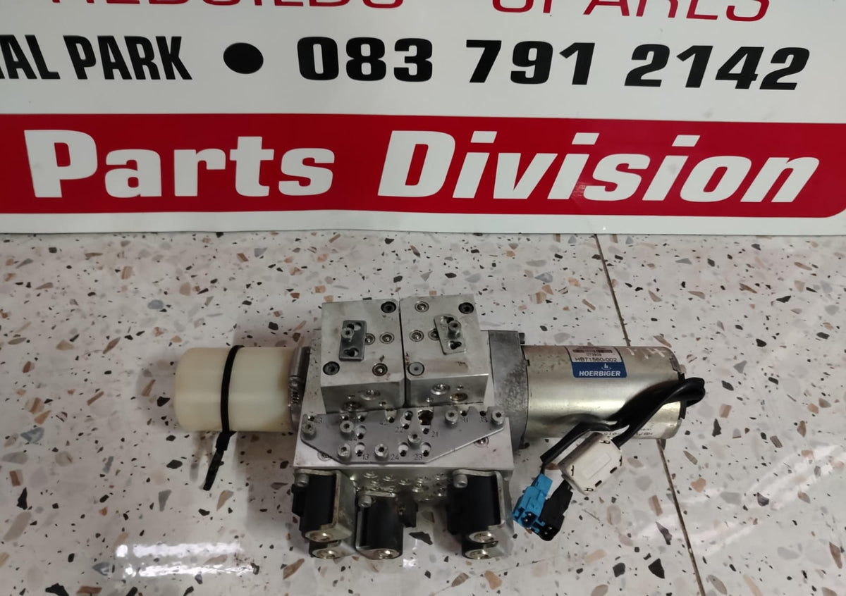 OEM BMW M4 CONVERTIBLE ROOF HYDRAULIC PUMP WITH MOTOR