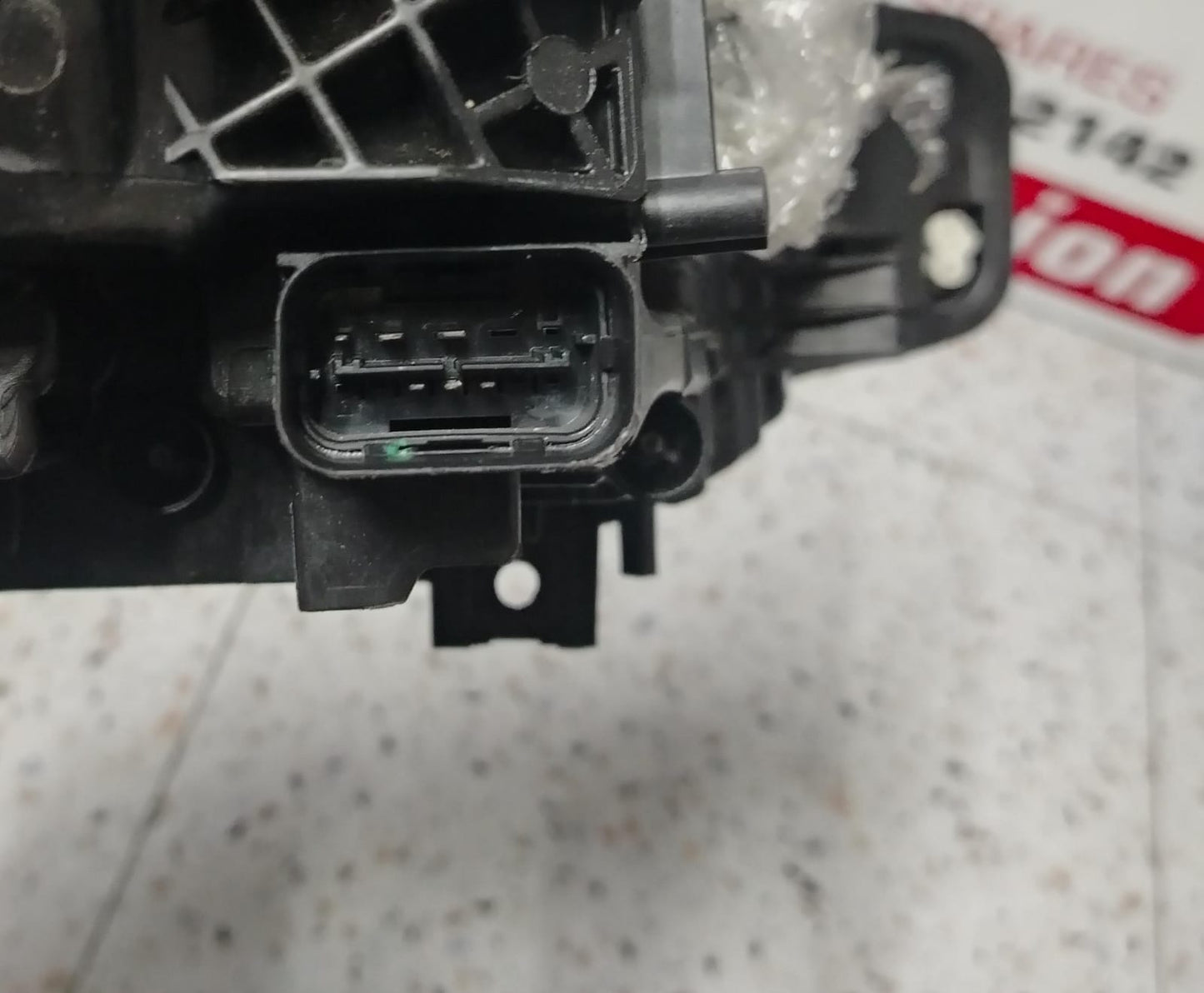 2016-2018 BMW 3SERIES (F30/F31/F34) LEFT HEADLIGHT