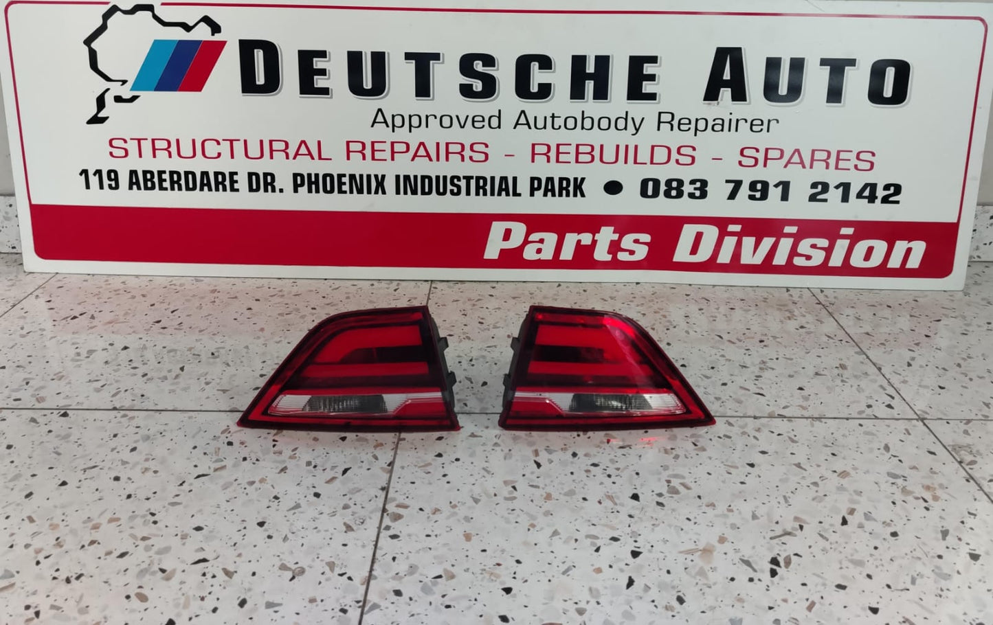 2013-2018 OEM BMW X4 F26 INNER TAIL LAMPS