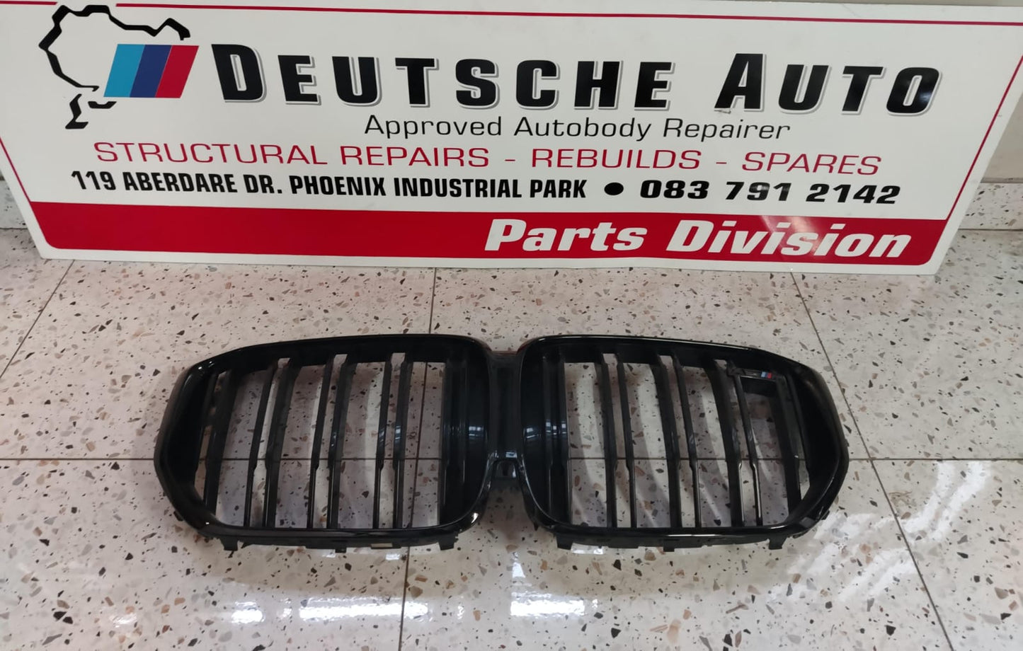 OEM BMW X5M F95 FRONT GRILLE