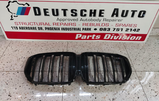 OEM BMW X5M F95 FRONT GRILLE