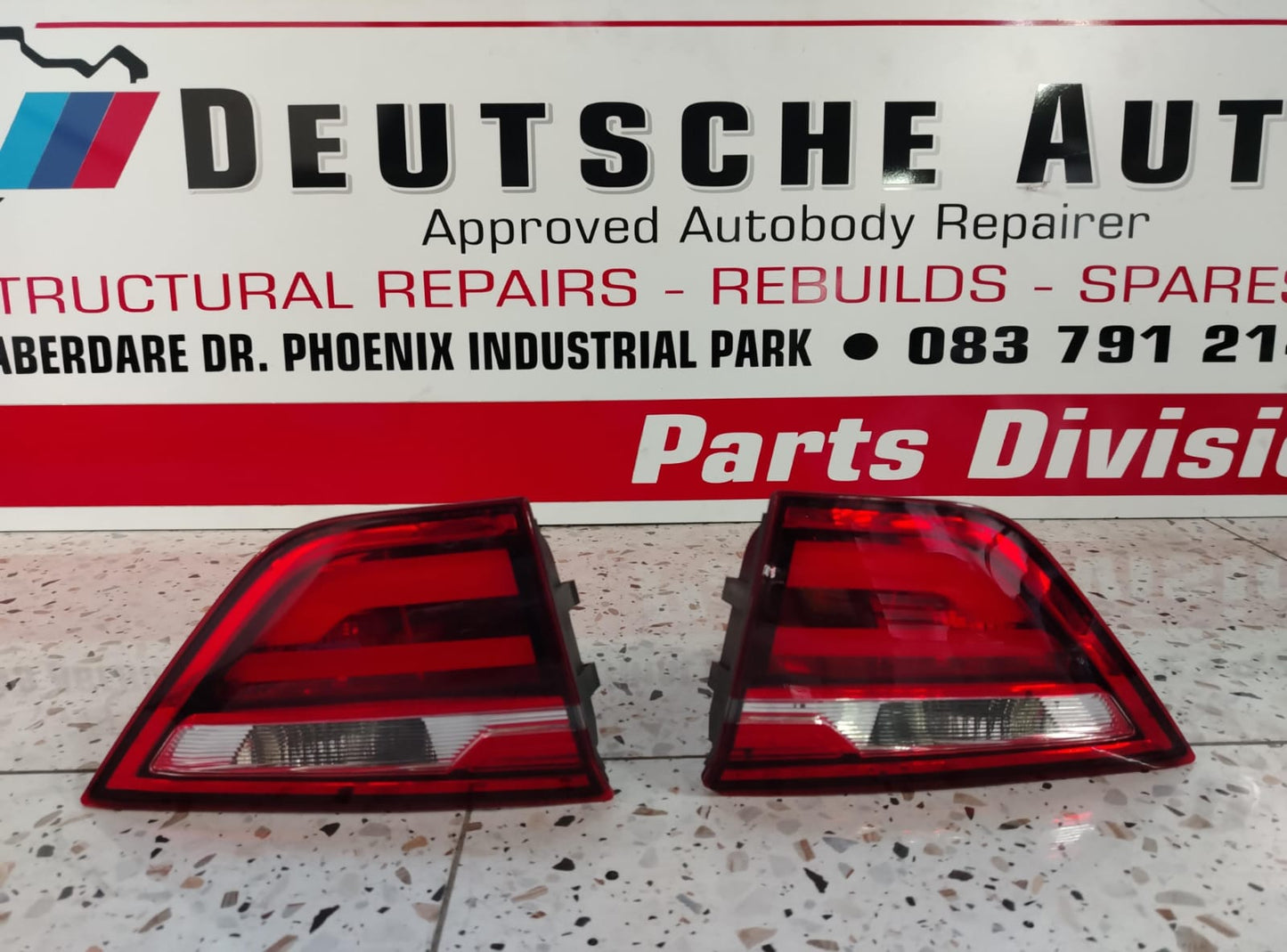 2013-2018 OEM BMW X4 F26 INNER TAIL LAMPS
