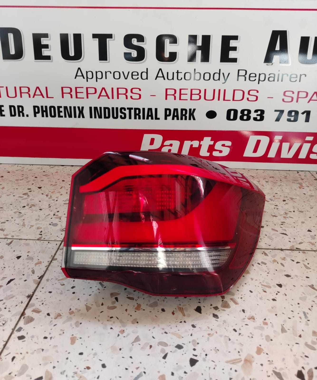 OEM BMW X1 F48 LCI RIGHT TAIL LAMP