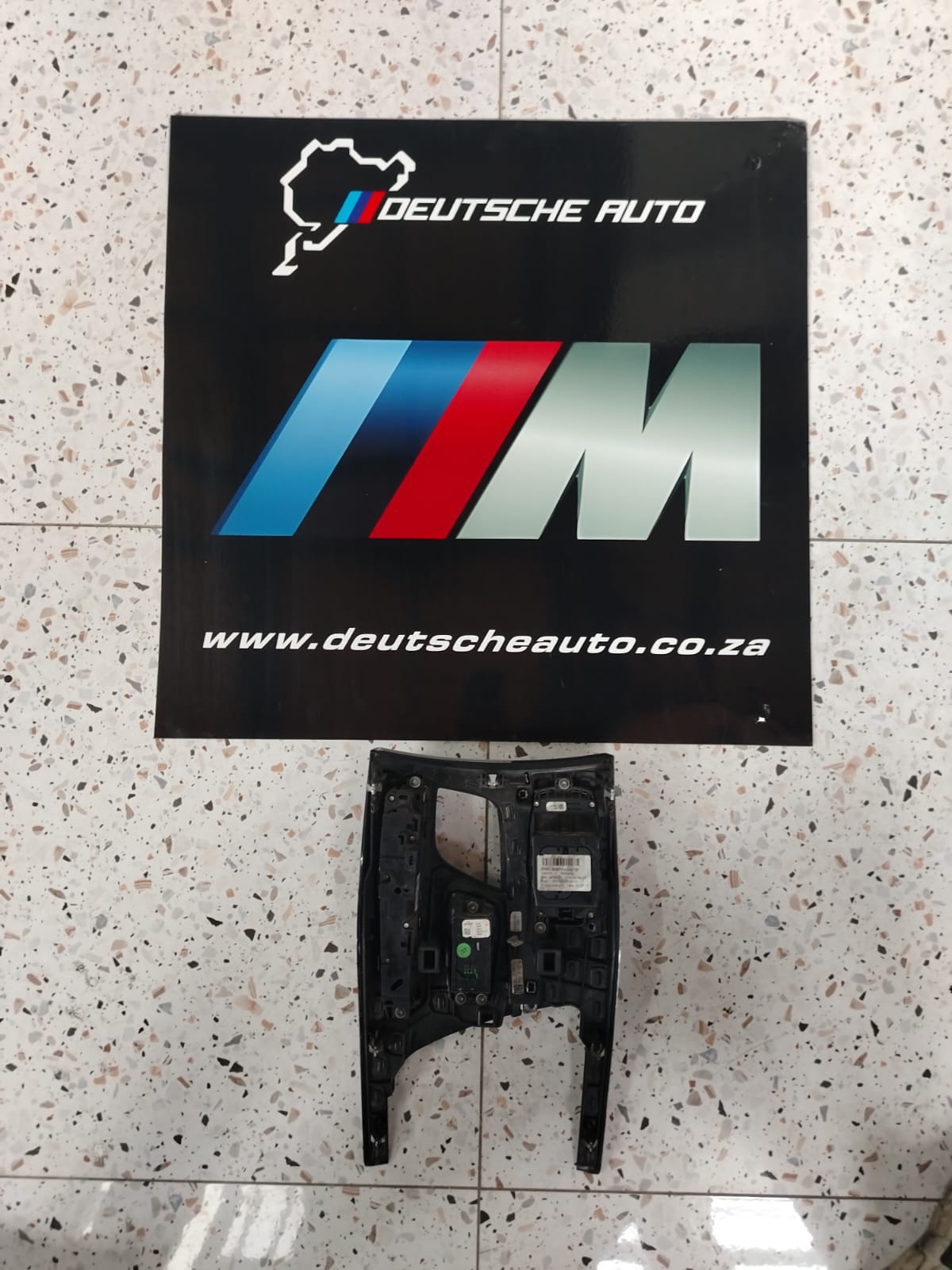 BMW 5SERIES (G30/G31) CENTRE CONSOLE PANEL