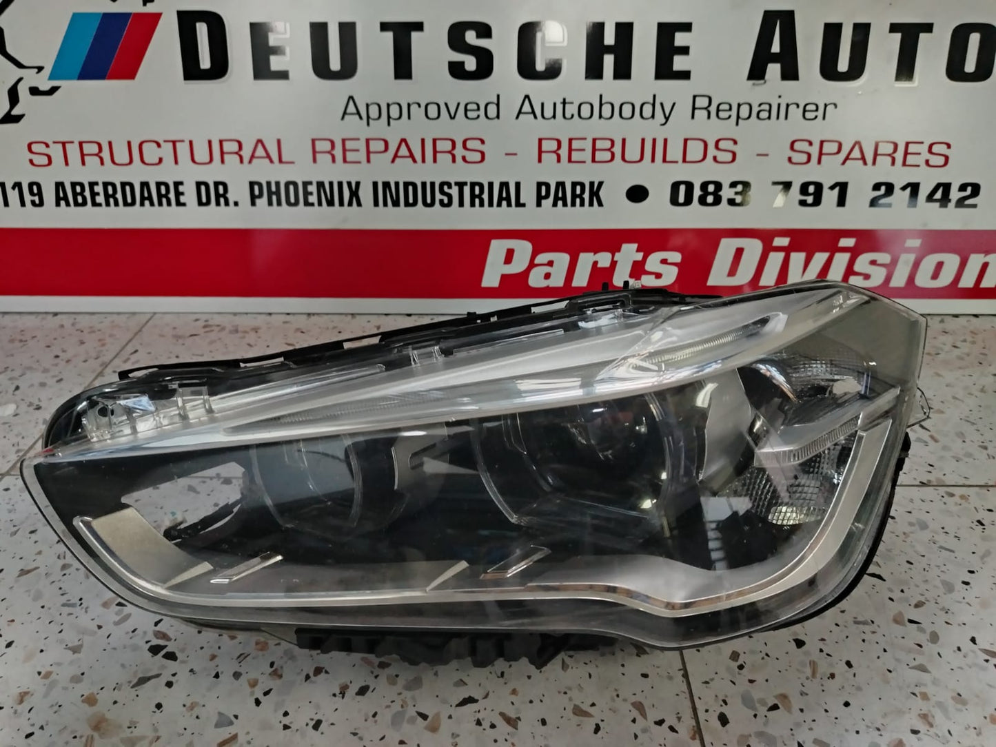 BMW X1 F48 IDRIVE LEFT HEADLIGHT&nbsp;