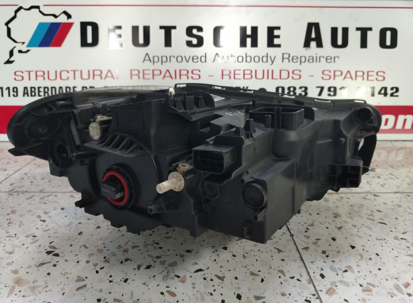 BMW X1 F48 IDRIVE LEFT HEADLIGHT&nbsp;