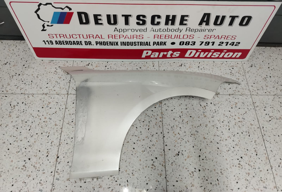 2011-2019 BMW F20 1SERIES RIGHT FENDER