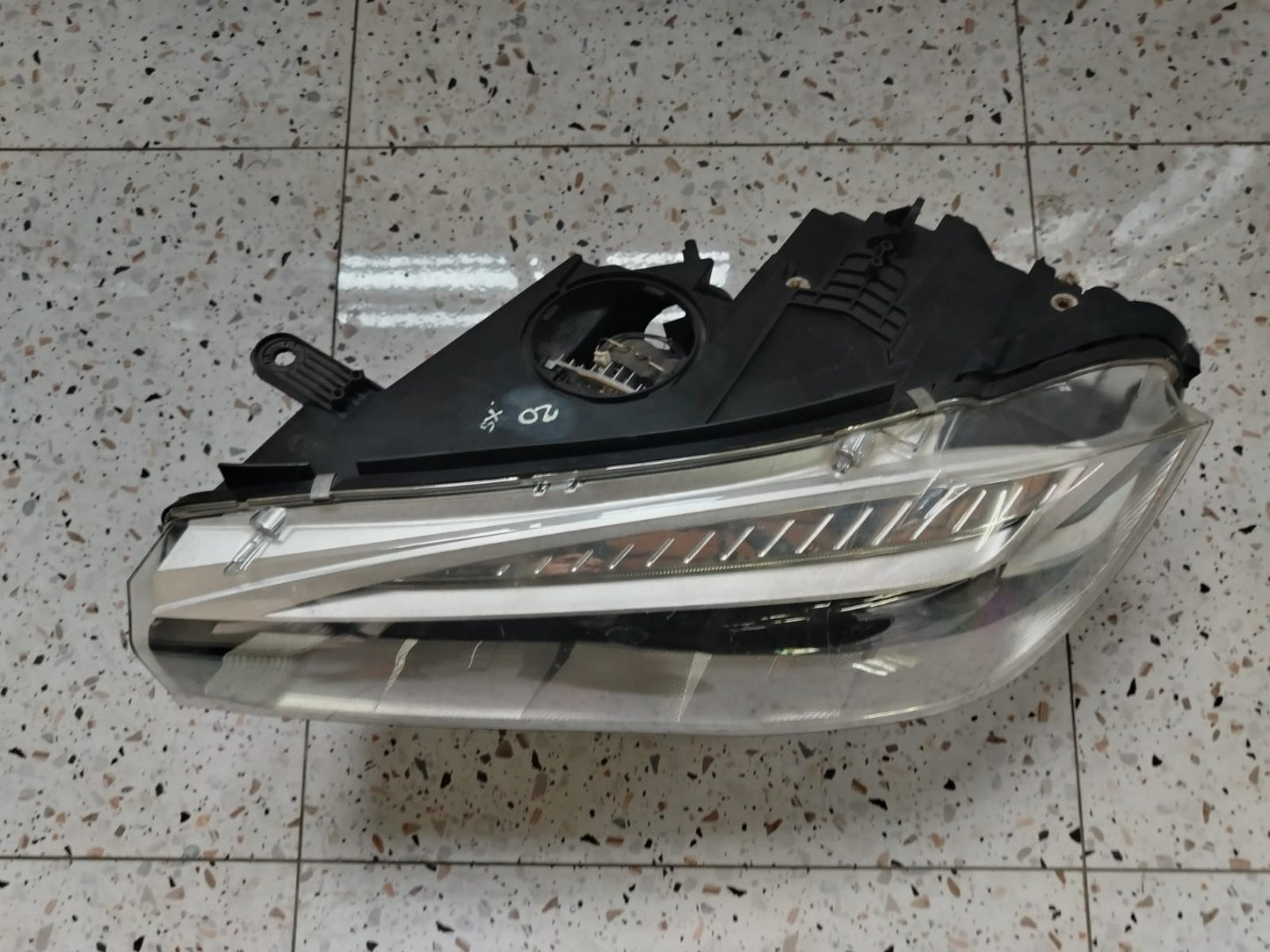 BMW X5 F15 OEM LEFT HEADLAMP
