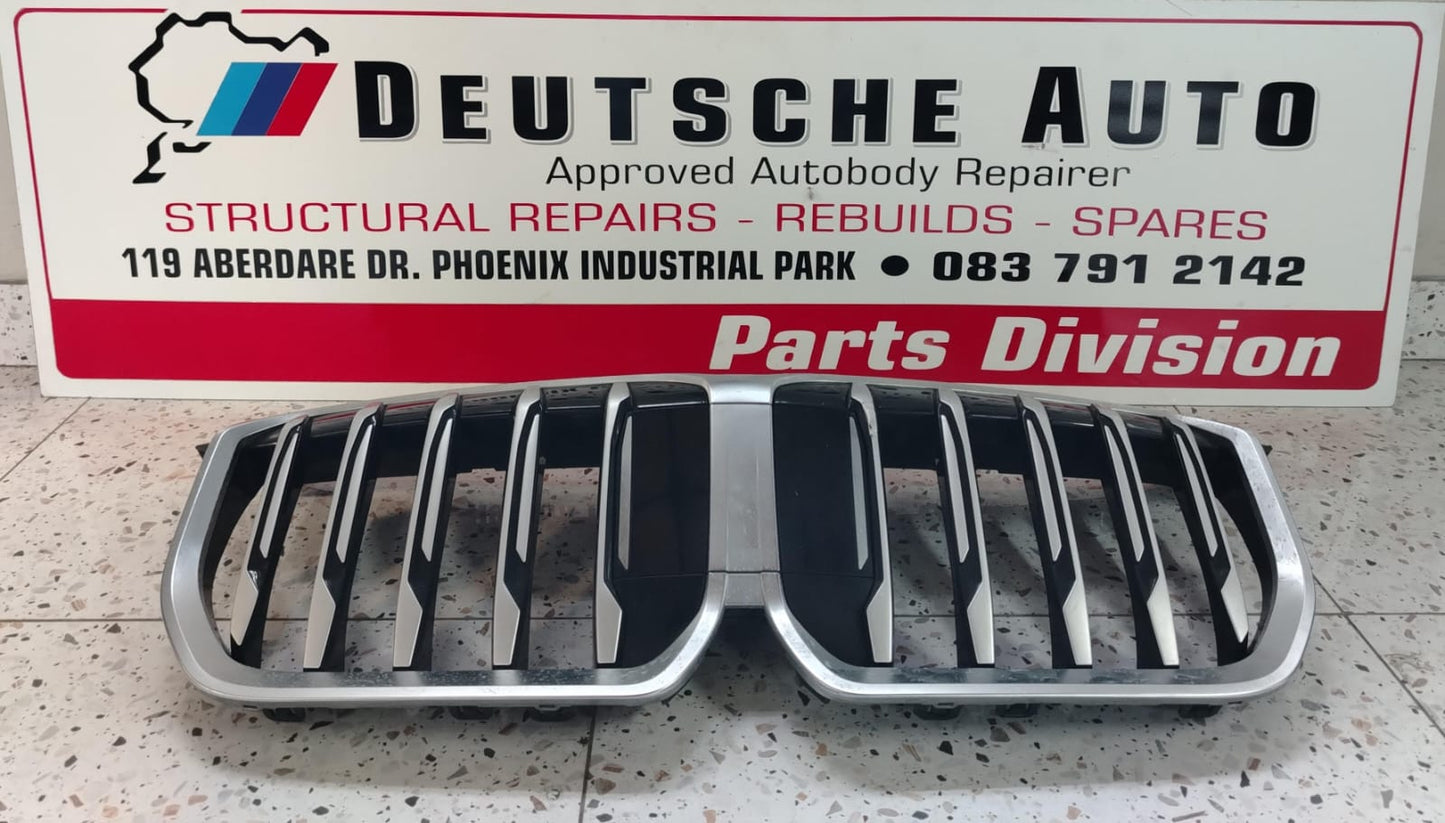 2023-2025 OEM BMW X1 U11 FRONT GRILLE