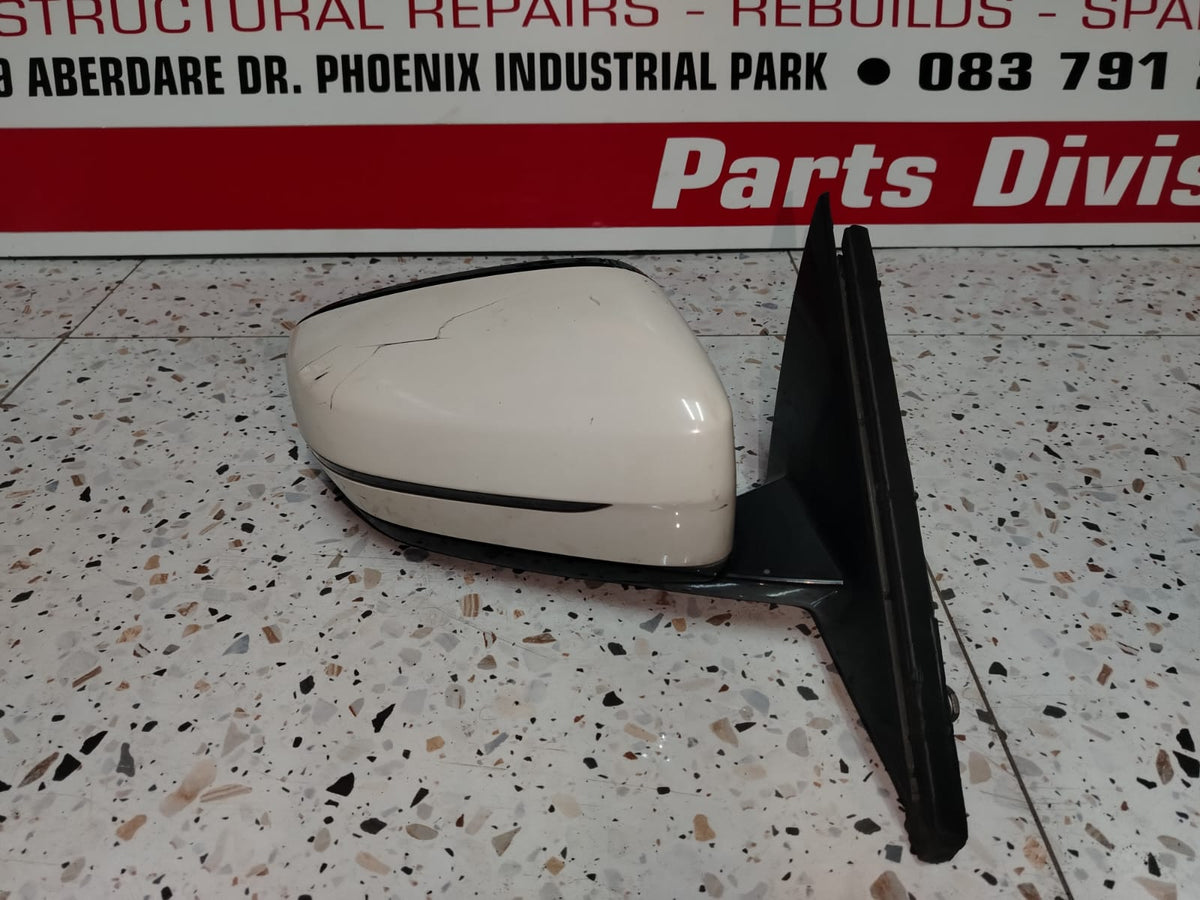 2017-2023 BMW G30 5SERIES RIGHT MIRROR