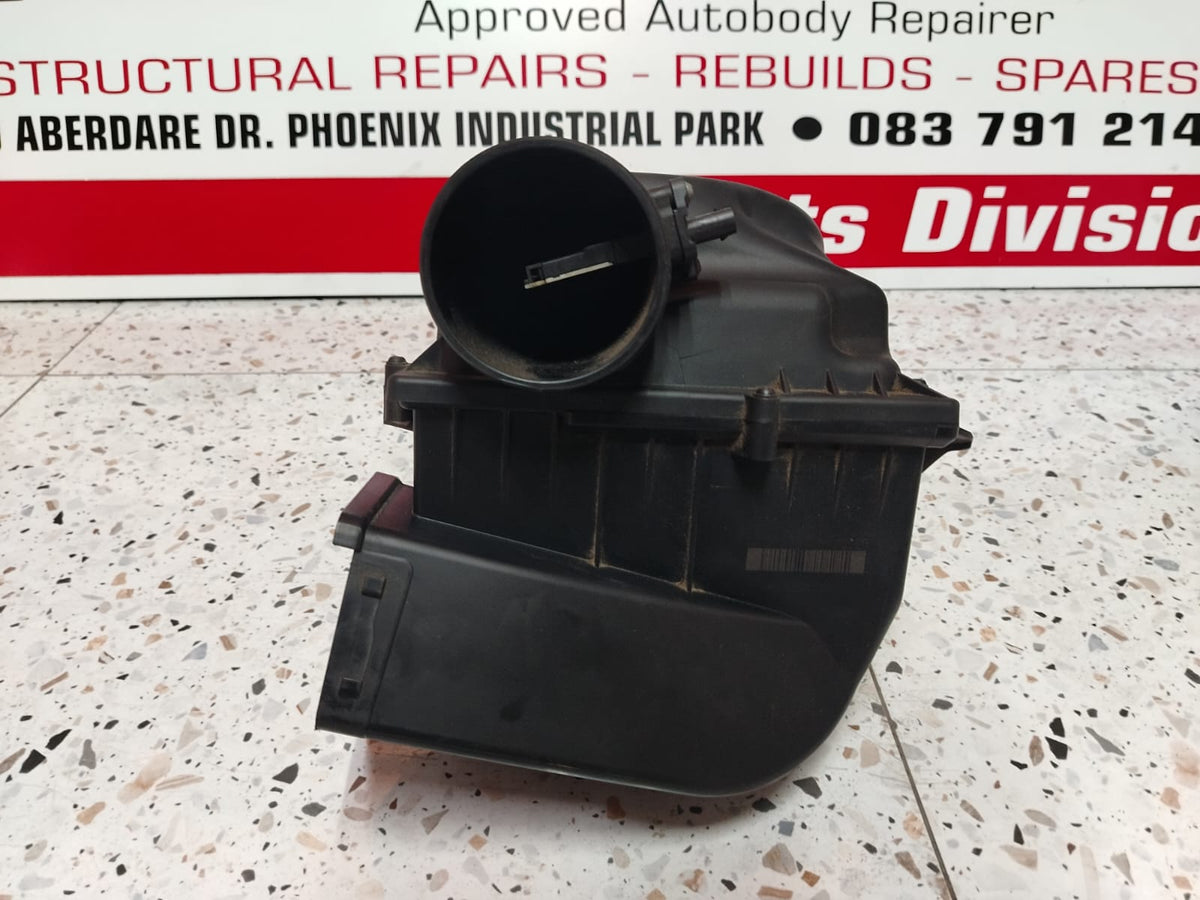 2017-2023 BMW G30 5SERIES AIRBOX (OEM)
