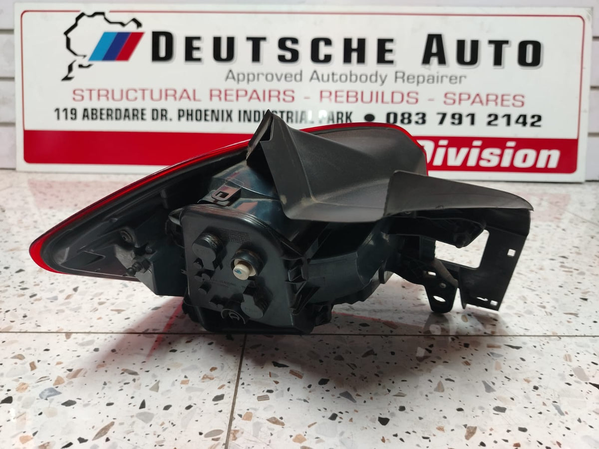 2015-2019 BMW F20/F21 1SERIES SHADOW EDITION LED RIGHT TAIL LIGHT