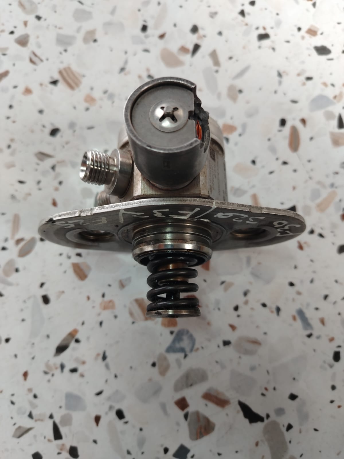 BMW HIGH PRESSURE FUEL PUMP